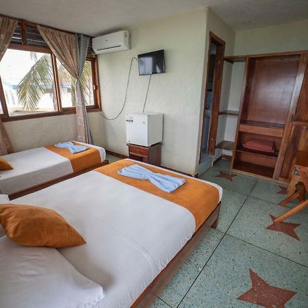Hostal Estrella De Mar Puerto Ayora  Εξωτερικό φωτογραφία